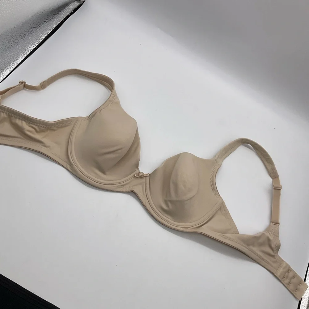 NEW VICTORIAS SECRET NUDE‎ BRA